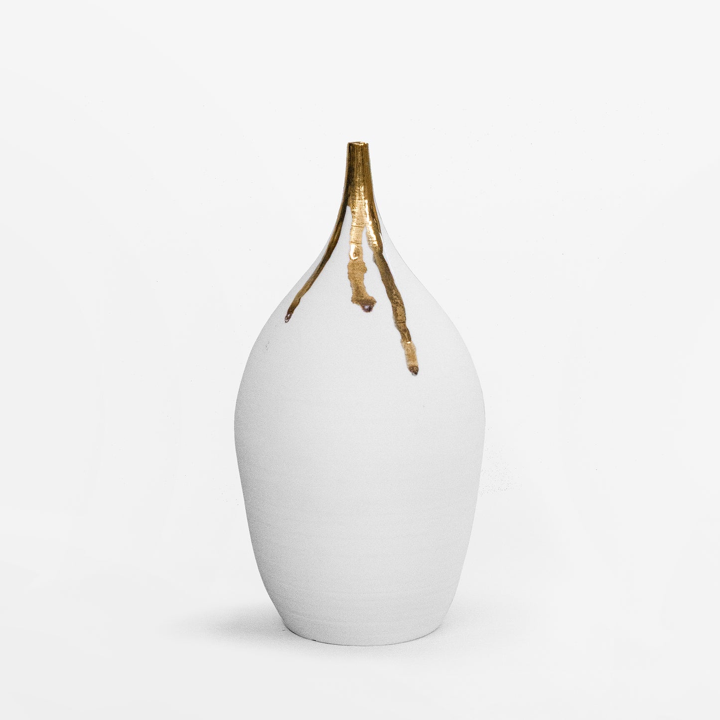 #2 Porcelain Una Vase - 24 Carat Gold Drips